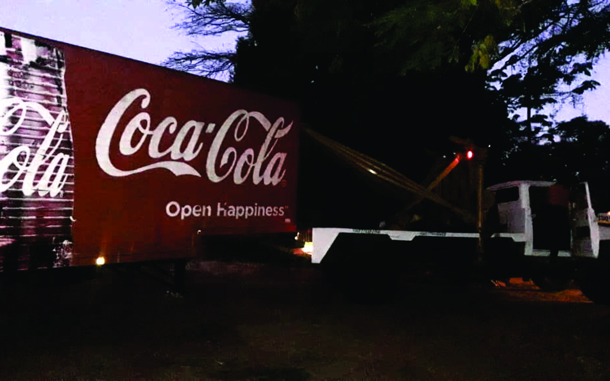 Quicky Rescue - Towing coca - cola Delivery Truck